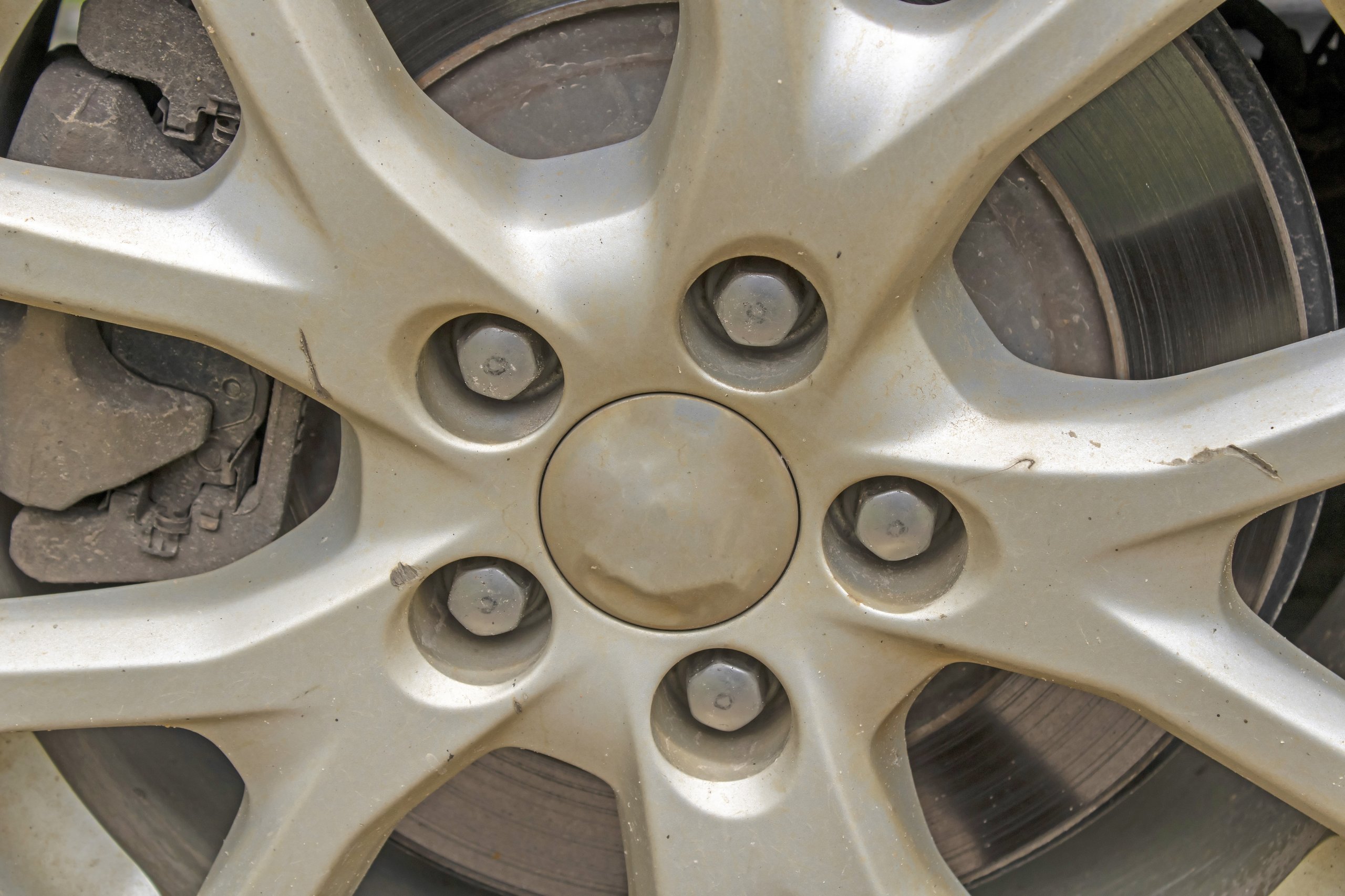 How Many Lug Nuts are on a Standard Car Wheel: Essential Guide
